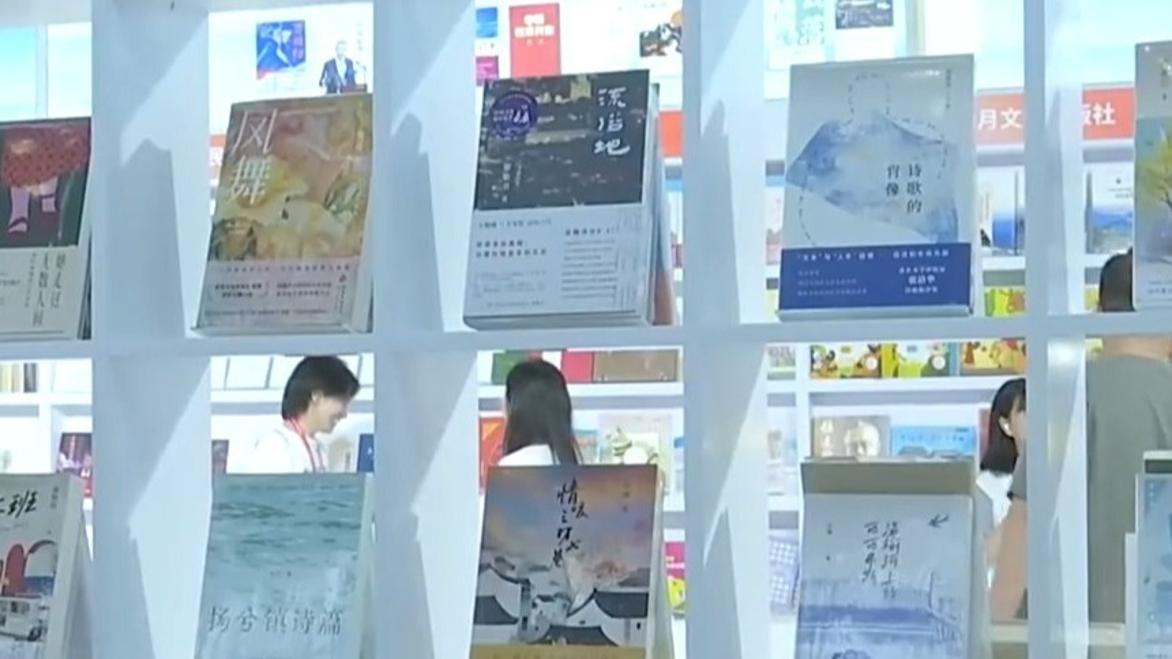 101件精品力作亮相 广西主题美术书法作品展致敬建党105周年征程