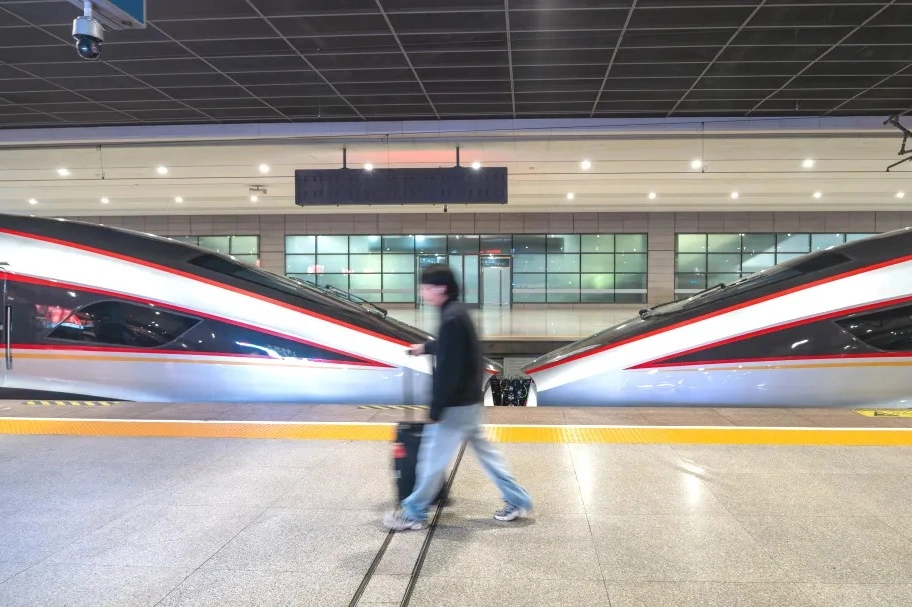 “七一勋章”映照初心使命